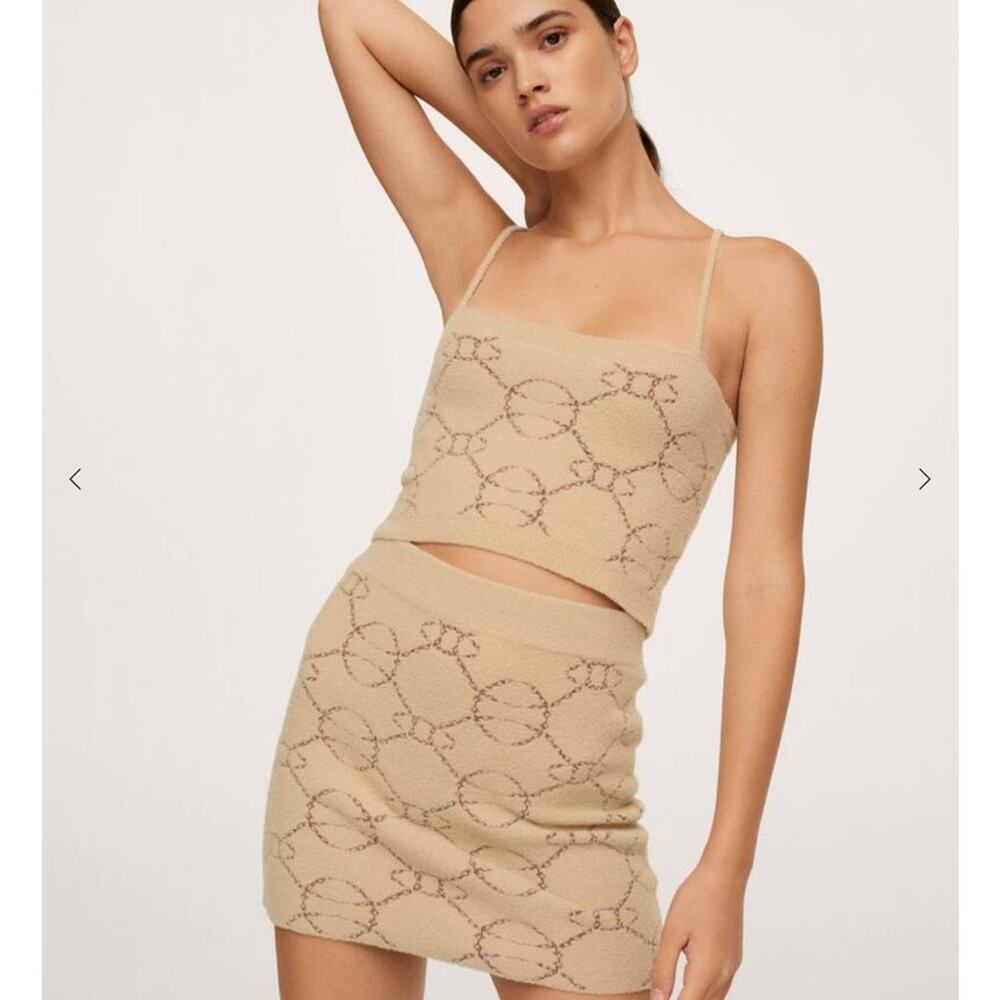 NWT MANGO Knitted top with geometric print, size XL